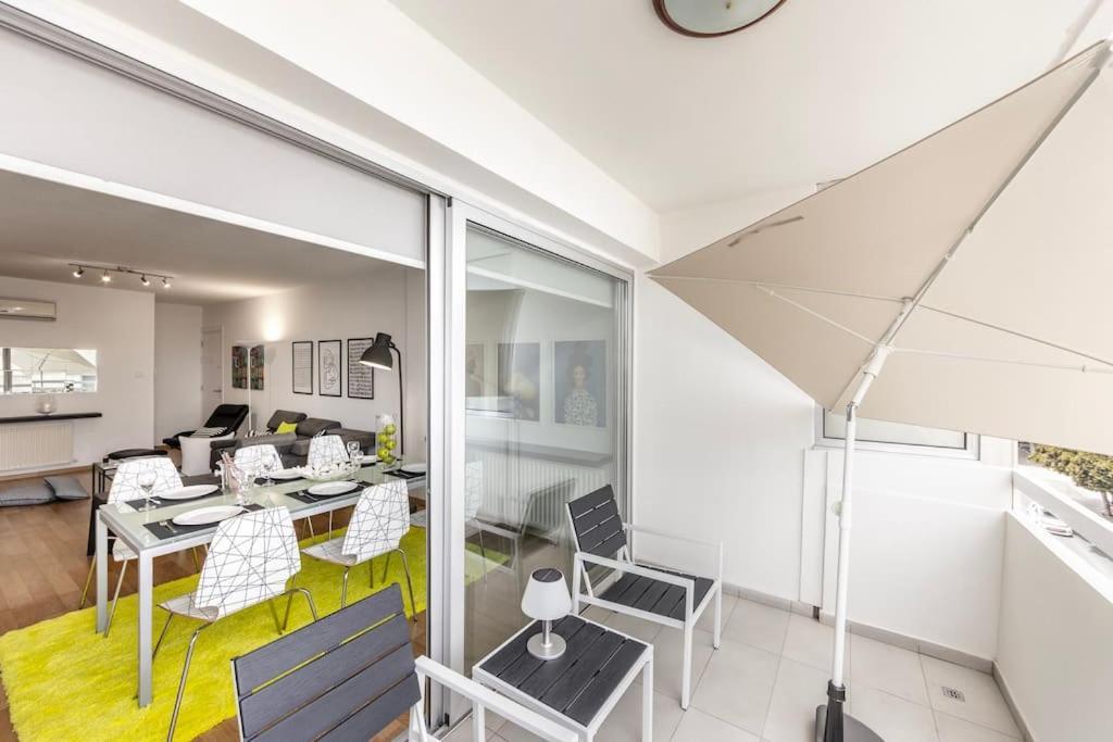 Ferienwohnung Luxurious Bright & Stylish 2Br With Office In Nikosia Exterior foto